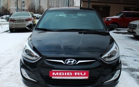 Hyundai Solaris II рестайлинг, 2013 год, 1 080 000 рублей, 2 фотография