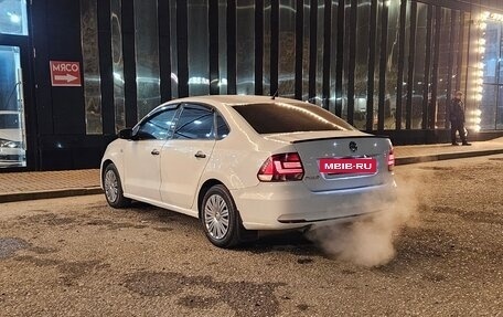 Volkswagen Polo VI (EU Market), 2015 год, 550 000 рублей, 4 фотография