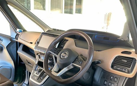 Nissan Serena IV, 2018 год, 2 100 000 рублей, 14 фотография