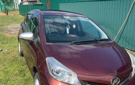 Toyota Vitz, 2011 год, 810 000 рублей, 6 фотография