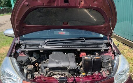 Toyota Vitz, 2011 год, 810 000 рублей, 23 фотография