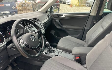 Volkswagen Tiguan II, 2017 год, 2 150 000 рублей, 11 фотография