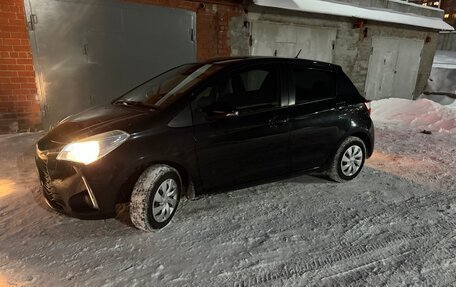 Toyota Vitz, 2019 год, 975 000 рублей, 2 фотография