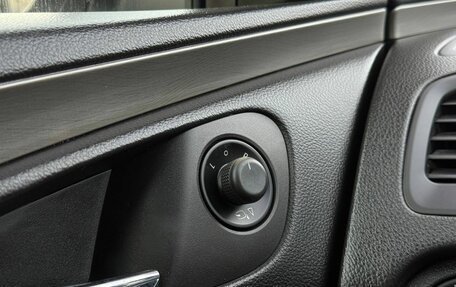 Opel Insignia II рестайлинг, 2013 год, 890 000 рублей, 22 фотография