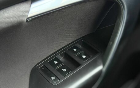 Opel Insignia II рестайлинг, 2013 год, 890 000 рублей, 23 фотография