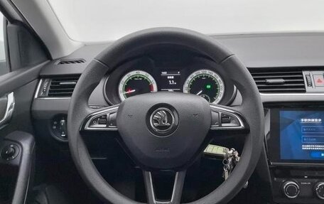 Skoda Octavia IV, 2022 год, 2 190 000 рублей, 13 фотография