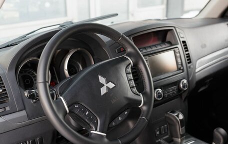 Mitsubishi Pajero IV, 2011 год, 1 900 000 рублей, 11 фотография