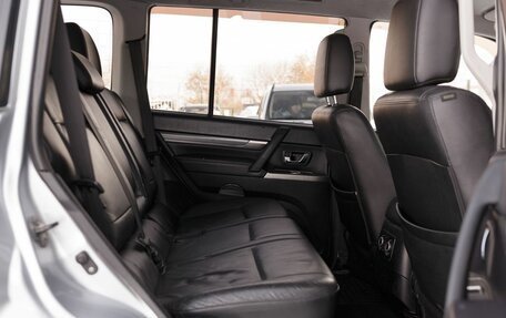 Mitsubishi Pajero IV, 2011 год, 1 900 000 рублей, 18 фотография