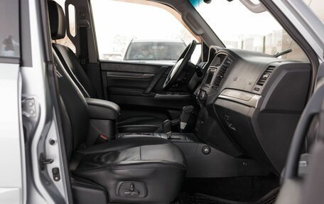 Mitsubishi Pajero IV, 2011 год, 1 900 000 рублей, 19 фотография