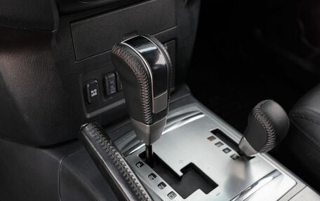 Mitsubishi Pajero IV, 2011 год, 1 900 000 рублей, 16 фотография