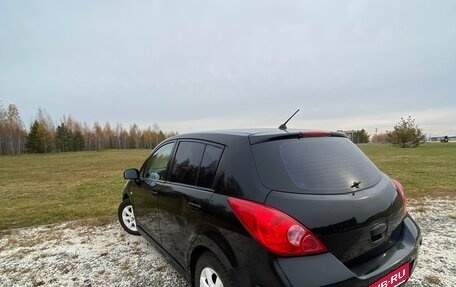Nissan Tiida, 2010 год, 750 000 рублей, 3 фотография