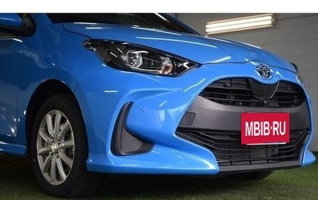 Toyota Yaris, 2023 год, 1 279 000 рублей, 9 фотография