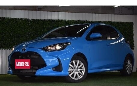 Toyota Yaris, 2023 год, 1 279 000 рублей, 8 фотография