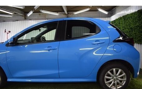 Toyota Yaris, 2023 год, 1 279 000 рублей, 14 фотография