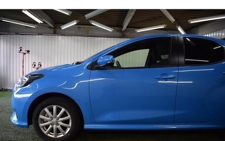 Toyota Yaris, 2023 год, 1 279 000 рублей, 13 фотография