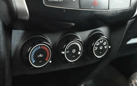 Mitsubishi ASX I рестайлинг, 2011 год, 850 000 рублей, 18 фотография