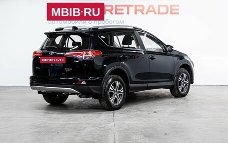 Toyota RAV4, 2017 год, 2 639 000 рублей, 6 фотография