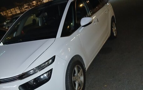 Citroen C4 Picasso II рестайлинг, 2017 год, 650 000 рублей, 3 фотография