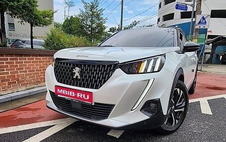 Peugeot 2008 II, 2021 год, 1 620 000 рублей, 1 фотография