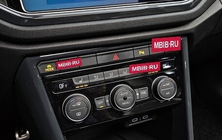 Volkswagen T-Roc I, 2022 год, 2 050 000 рублей, 6 фотография