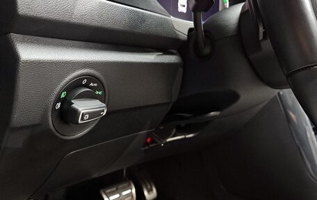 Volkswagen T-Roc I, 2022 год, 2 050 000 рублей, 19 фотография