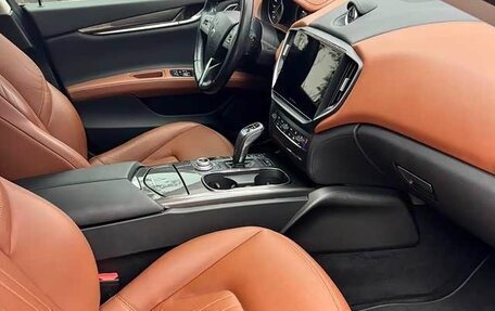 Maserati Ghibli, 2021 год, 6 500 000 рублей, 14 фотография