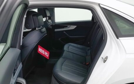 Audi A4, 2022 год, 2 200 000 рублей, 6 фотография