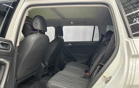 Volkswagen Tiguan II, 2022 год, 2 200 000 рублей, 7 фотография