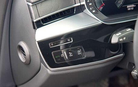 Audi A8, 2022 год, 9 630 000 рублей, 14 фотография