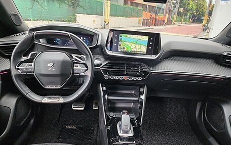 Peugeot 2008 II, 2021 год, 1 620 000 рублей, 7 фотография