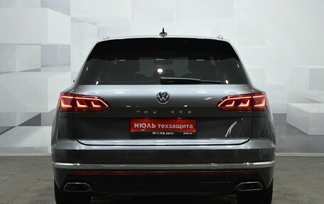 Volkswagen Touareg III, 2018 год, 5 200 000 рублей, 6 фотография