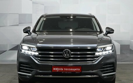 Volkswagen Touareg III, 2018 год, 5 200 000 рублей, 3 фотография