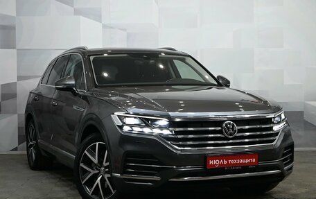 Volkswagen Touareg III, 2018 год, 5 200 000 рублей, 4 фотография