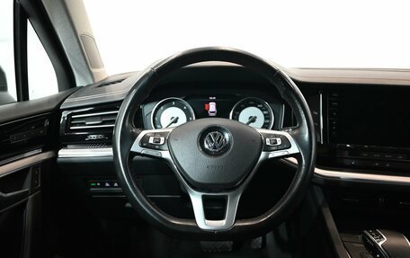 Volkswagen Touareg III, 2018 год, 5 200 000 рублей, 16 фотография