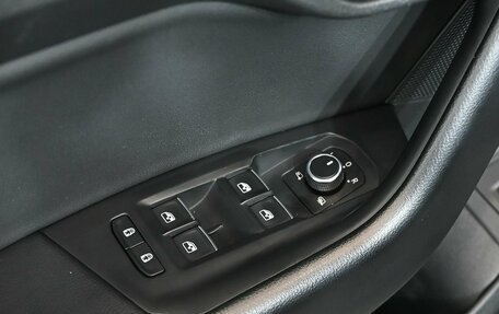 Volkswagen Touareg III, 2018 год, 5 200 000 рублей, 18 фотография