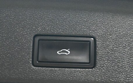 Volkswagen Touareg III, 2018 год, 5 200 000 рублей, 15 фотография