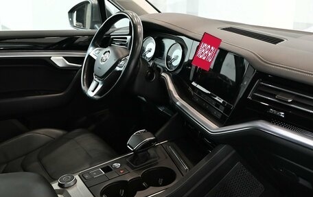 Volkswagen Touareg III, 2018 год, 5 200 000 рублей, 14 фотография