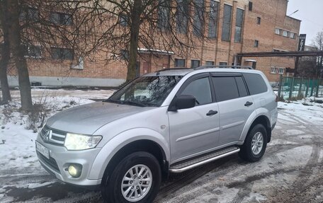 Mitsubishi Pajero Sport II рестайлинг, 2014 год, 1 850 000 рублей, 2 фотография