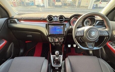 Suzuki Swift V, 2022 год, 1 100 000 рублей, 6 фотография