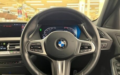 BMW 1 серия, 2022 год, 1 860 000 рублей, 17 фотография