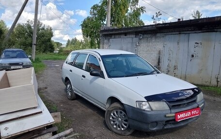 Nissan AD II, 2000 год, 215 000 рублей, 1 фотография
