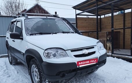 Chevrolet Niva I рестайлинг, 2013 год, 620 000 рублей, 2 фотография