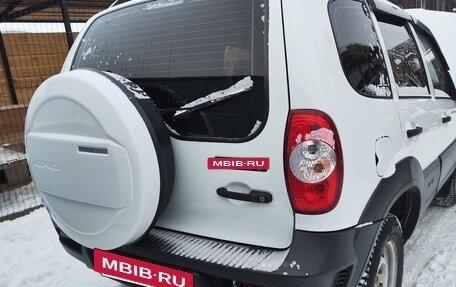 Chevrolet Niva I рестайлинг, 2013 год, 620 000 рублей, 4 фотография