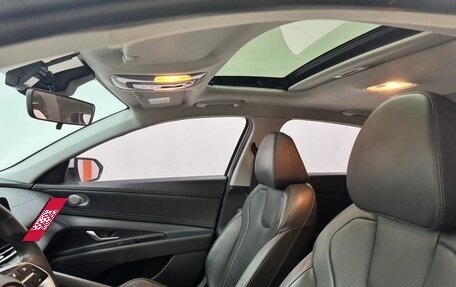 Hyundai Elantra, 2025 год, 1 560 000 рублей, 19 фотография