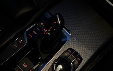 BMW 5 серия, 2018 год, 3 670 000 рублей, 15 фотография