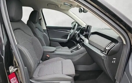 Skoda Kodiaq, 2025 год, 5 920 000 рублей, 7 фотография