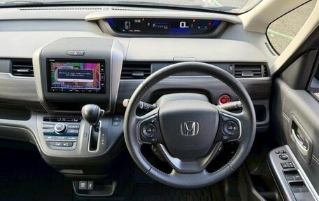 Honda Freed II, 2021 год, 1 385 000 рублей, 9 фотография