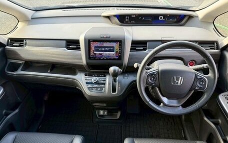 Honda Freed II, 2021 год, 1 385 000 рублей, 17 фотография