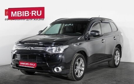 Mitsubishi Outlander III рестайлинг 3, 2012 год, 1 500 000 рублей, 1 фотография