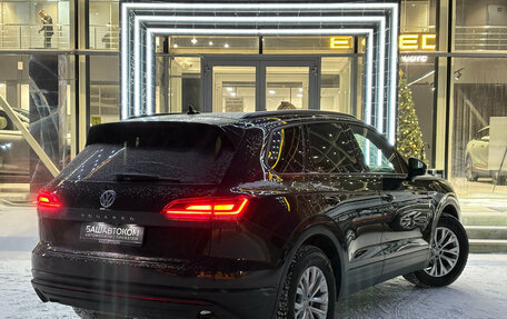 Volkswagen Touareg III, 2020 год, 4 850 000 рублей, 5 фотография